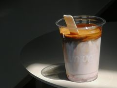 拿铁-UNI UNI(环亚凯瑟琳店)