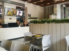 -老娘舅餐厅(黄龙体育中心店)