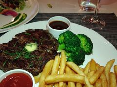 -WOLFGANG PUCK KITCHEN & BAR(迪士尼小镇店)