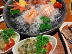 三文鱼刺身-肉魁屋·烧肉·烧鸟·酒场(高新店)