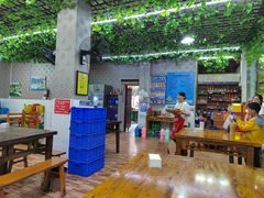-一品红烧鸭特色川菜(三岔湖店)