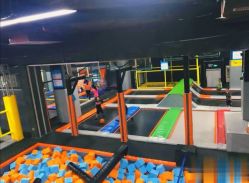 -蹦贝运动中心·蹦床·攀岩·闯关(龙岗店)