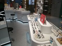 -沫芮眼镜·蔡司官方授权店(人民广场店)