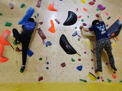 -问山MountQuest攀岩馆