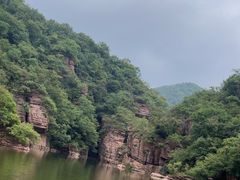 -龙潭大峡谷