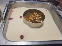 -尚尚仙·酸汤猪手·猪肚鸡火锅(华联万柳购物中心店)