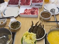 -杨老板·海鲜集市火锅·鲜切牛肉(中防万宝店)