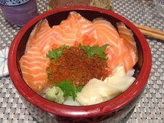 三文鱼亲子饭-乾山寿司(好运街店)