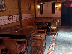 -东巴婆婆云南鱼豆花火锅(大东门店)