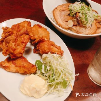 汤很好喝，味道很正宗，鸡块炸的也刚刚好