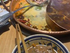 -洱火云南酸菜牛肉火锅(石景山当代商城店)