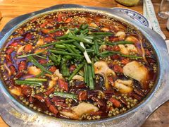 -乡土特色.冷锅鱼.牦牛肉汤锅