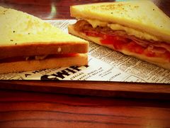 -Hooley's活利仕西餐厅(珠江新城店)