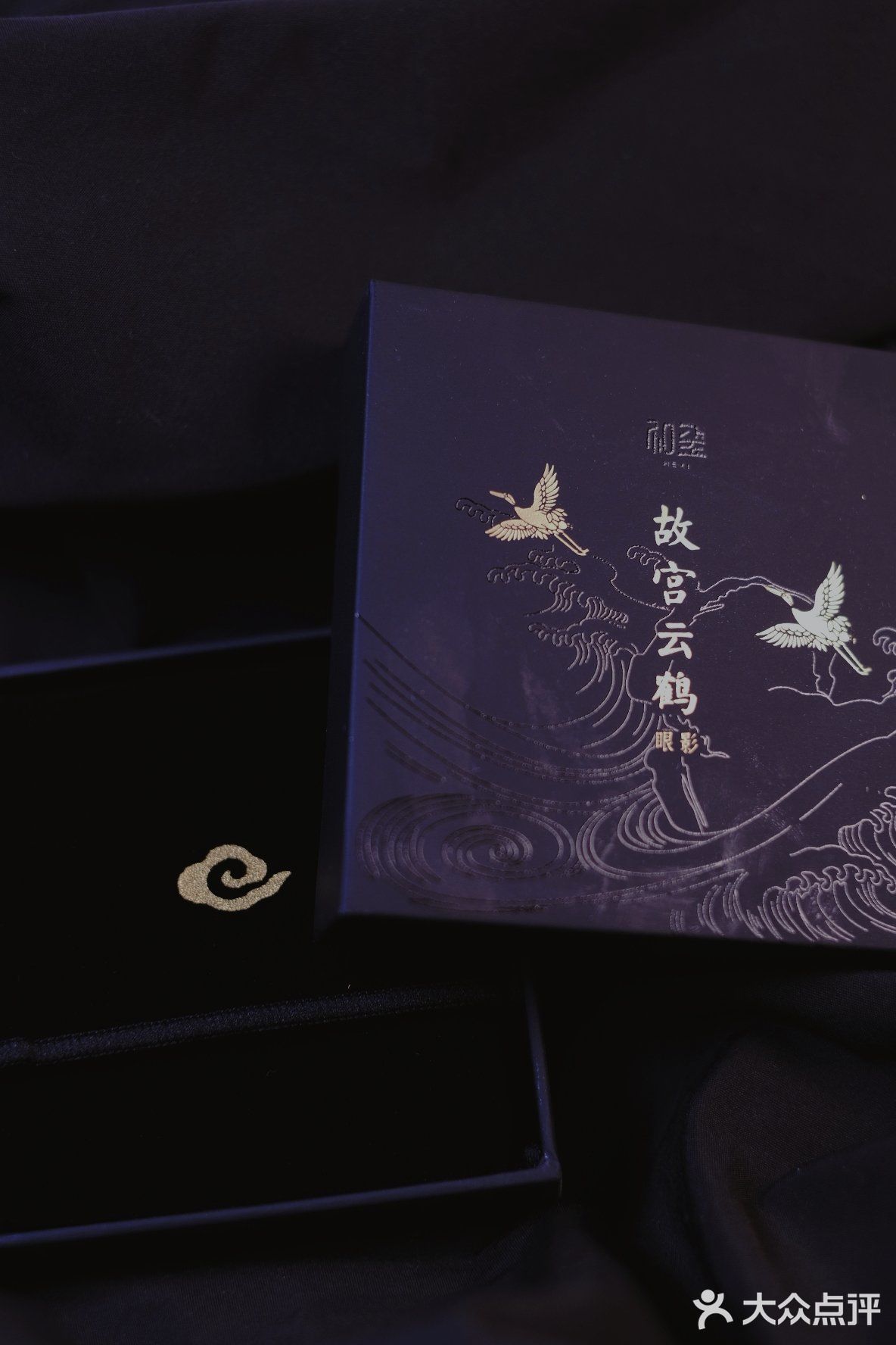 🌀首发 | 超仙绝版故宫联名-故宫云鹤眼影盘