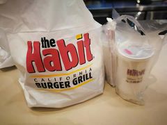 -The Habit Burger Grill 哈比特汉堡(爱琴海店)