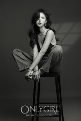-onlygirl摄影美学馆高端定制(江滩店)
