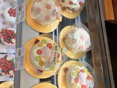 -花花卷卷·鲜食蛋糕(静安久光百货店)