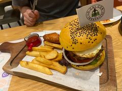 -LO CALCOW卡路力轻食主义餐厅(陆家嘴店)