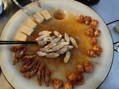 -冰冰龙虾·江湖菜·花园江景餐厅