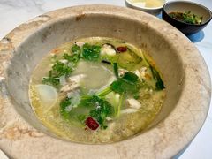 -七采菌园·野生菌石锅鱼(环城北路店)