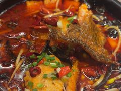 -渝是乎酸菜鱼(龙旗购物中心店)