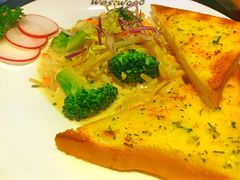奶油蘑菇培根意面-遇见西木美式餐厅(体育路店)