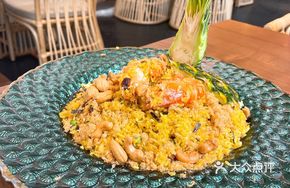 Wild Rice Lobster Shrimp Pineapple Fried Rice