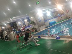 -小蓝鲸游泳培训基地(石景山店)