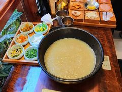 -银米·云南传统过桥米线(双廊黑金冠店)