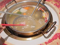 -牛人日志·鲜牛肉骨汤火锅(万科里瑧店)