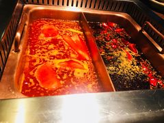 -老牌坊云南鱼豆花火锅(嵩山店)