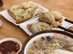 -小姜锅贴(凤凰街店)