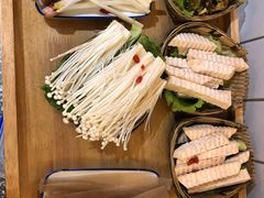 -贤合庄卤味火锅(安吉万达店)