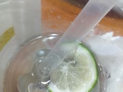 蚬山露水气泡水-喝丢一只鞋海鲜烧烤(总店)