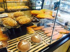 -85度C(生甜甜圈研究工坊·上海平凉店)