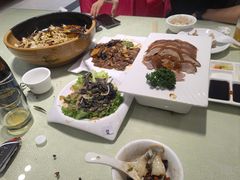 精品烤鸭-东四民芳餐厅(世茂工三店)