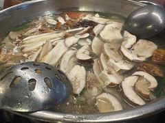 -老石黑山羊毛驴肉火锅(金凯广场店)
