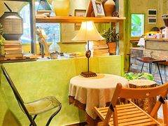 -六区宿舍咖啡店