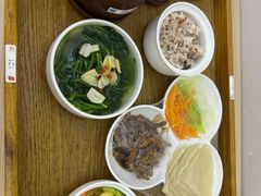 -雪梅月子中心(华侨城店)