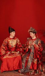 -雪中彩影婚纱摄影·微光艺术中心