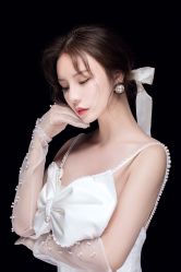 -onlygirl摄影美学馆高端定制(江滩店)