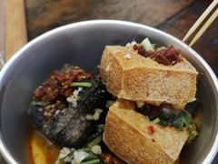 -白色精品·老长沙臭豆腐(文化店)