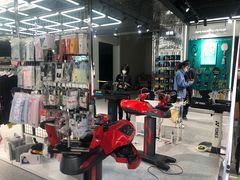 -YONEX苗江运动城(源深店)