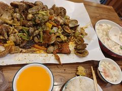 -东来菜馆•手抓海鲜家常菜•海鲜锅贴(鸽子窝店)