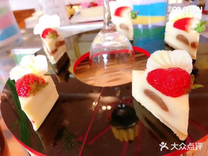 大雁塔假日酒店·绿茵阁西餐厅图片