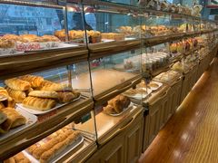 面包甜点陈列柜-新侨三宝乐面包店(崇文门店)