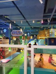 -欧酷世界动力星球(王府井奥莱UP TOWN店)