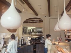 -VERIE BAKEHOUSE