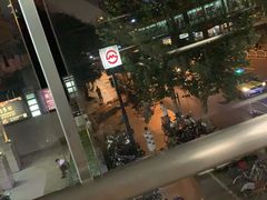 -汉庭(上海虹桥路地铁站店)