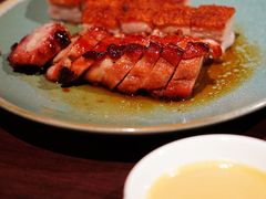 蜜汁叉烧及脆皮烧腩仔-逸东轩(香港逸东酒店)